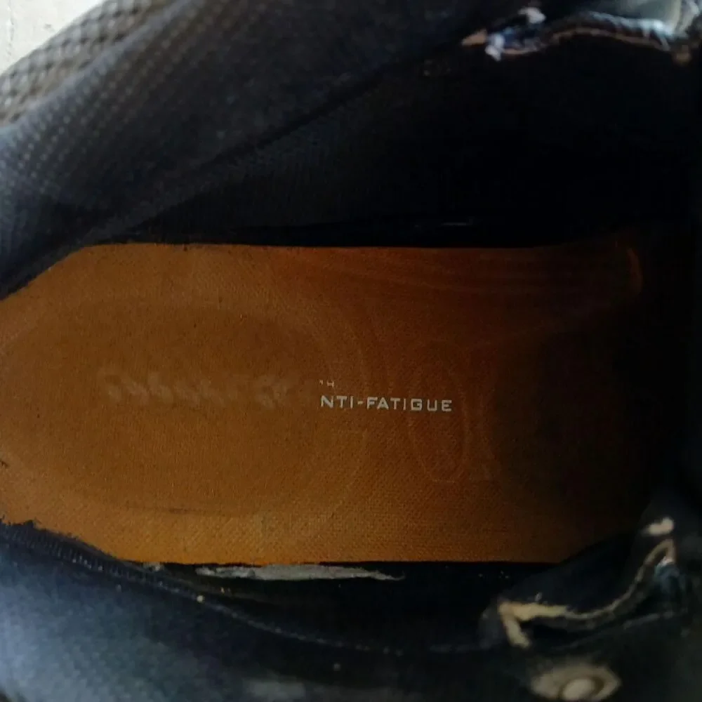 Timberland Men's Navy and Black Boots